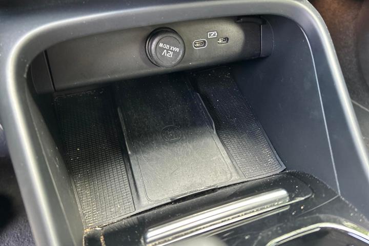 Hvid Volvo XC40 fra 2022