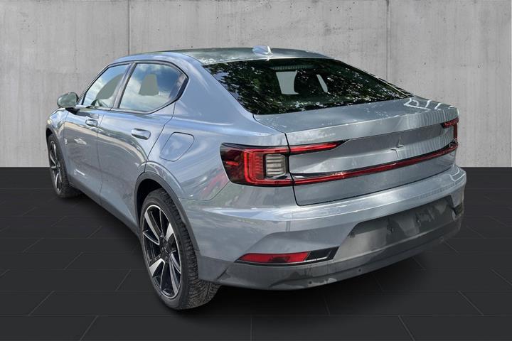 Grå Polestar 2 fra 2023