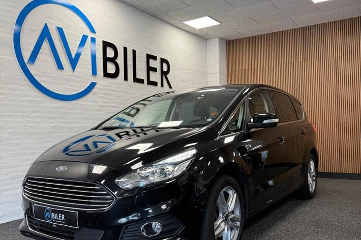 Sort Ford S-MAX fra 2018