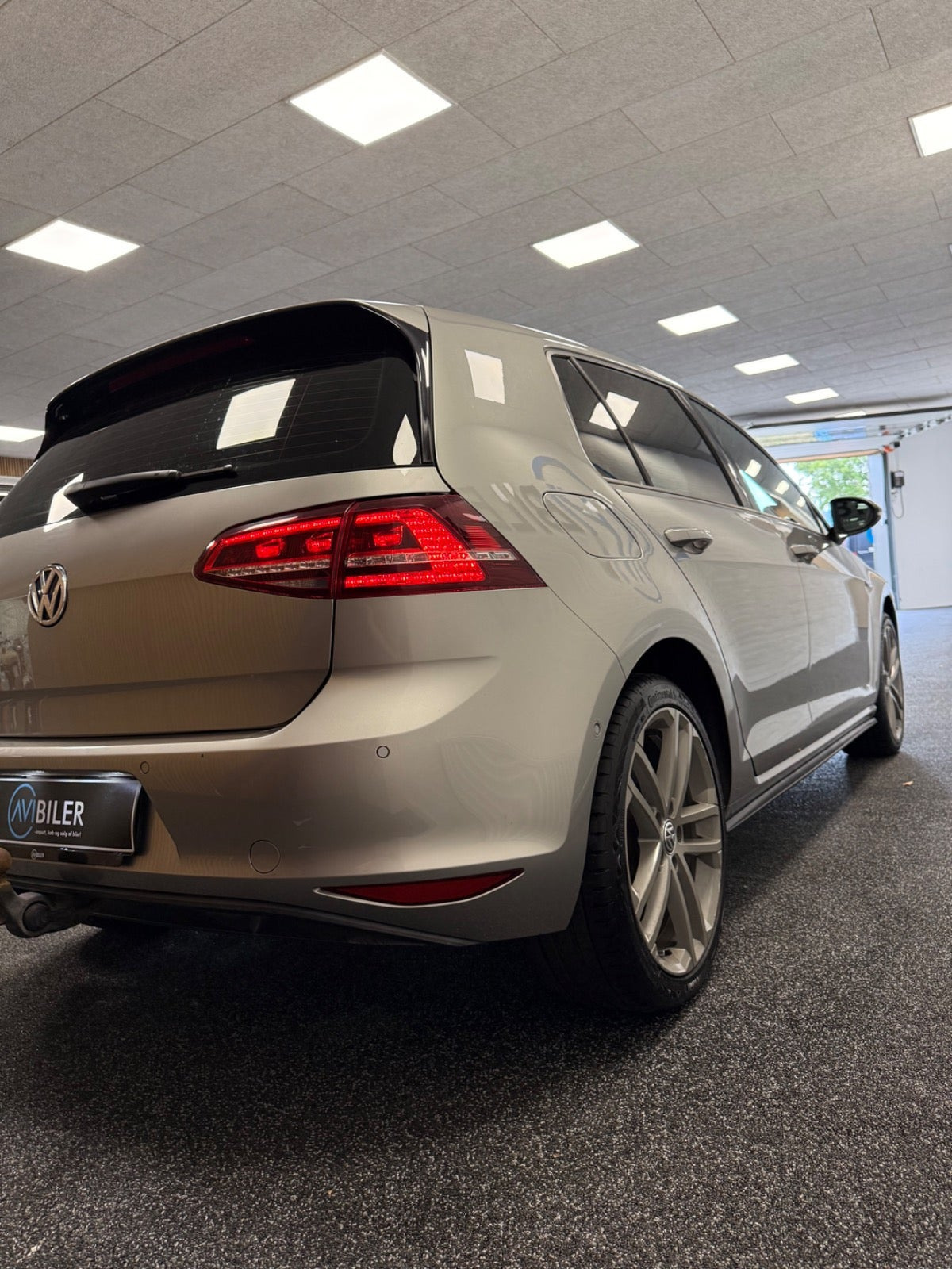 Sølv VW Golf VII fra 2016