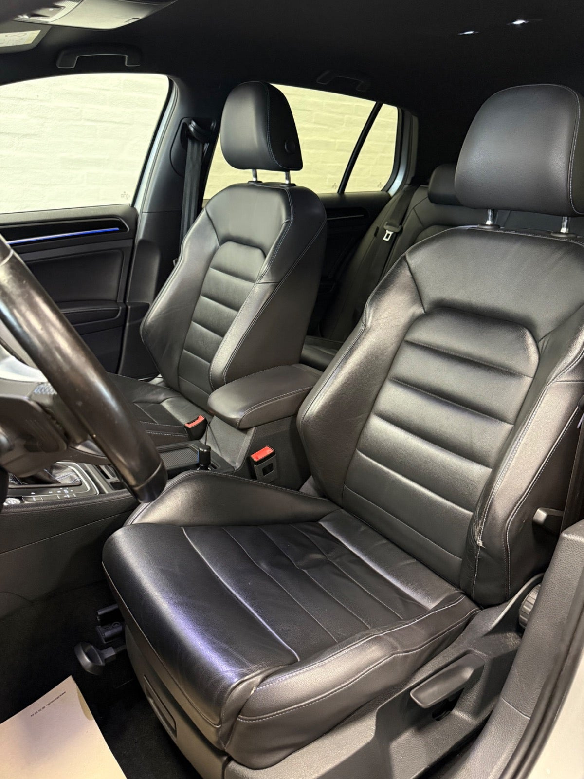 Sølv VW Golf VII fra 2016