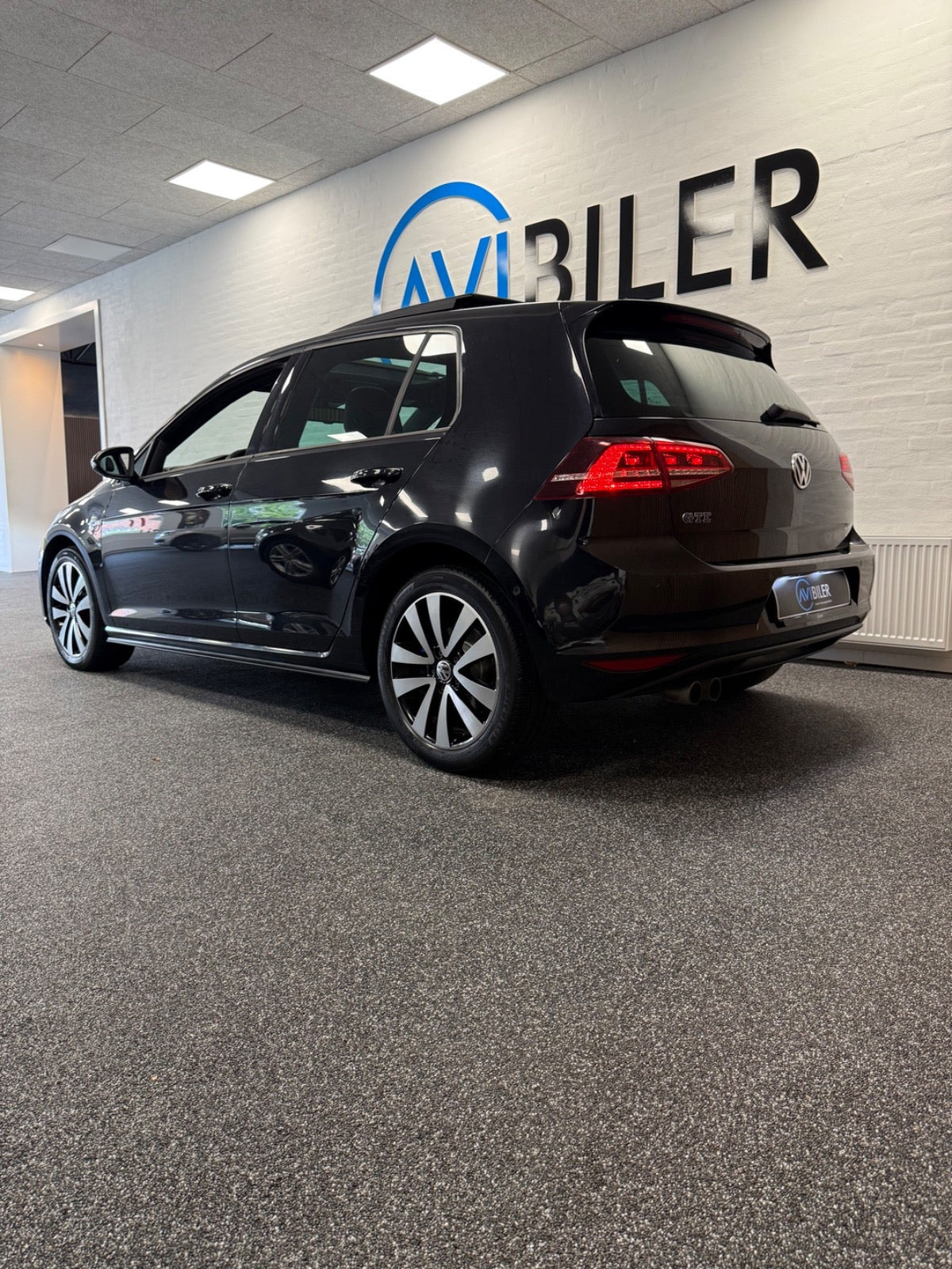 Sort VW Golf VII fra 2016