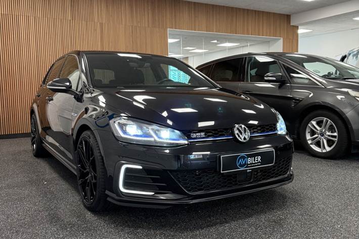 Sort VW Golf VII fra 2019
