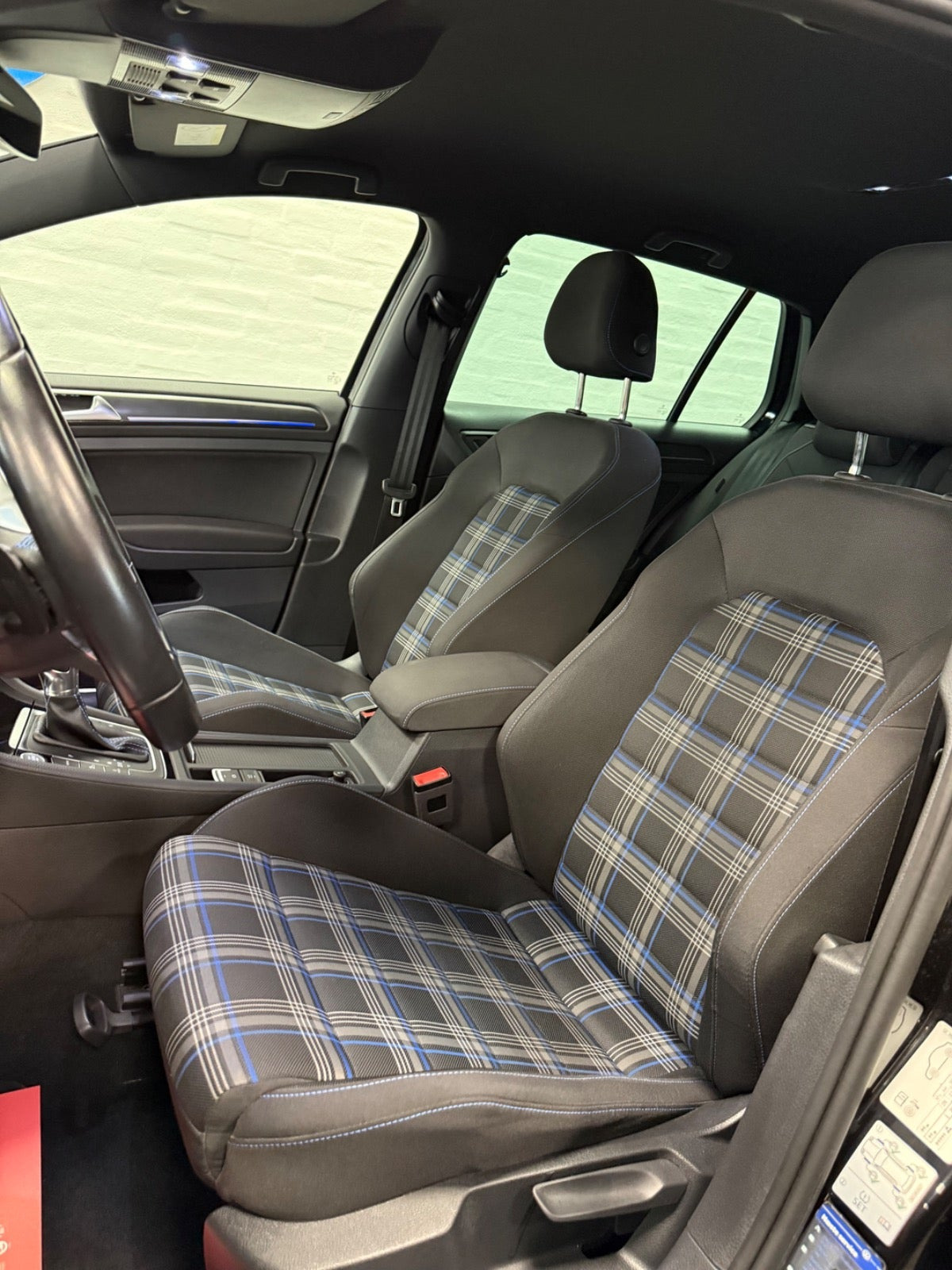 Sort VW Golf VII fra 2019