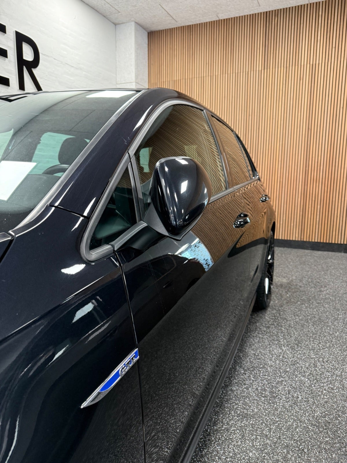 Sort VW Golf VII fra 2019
