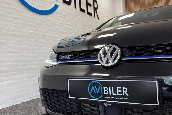Sort VW Golf VII fra 2019