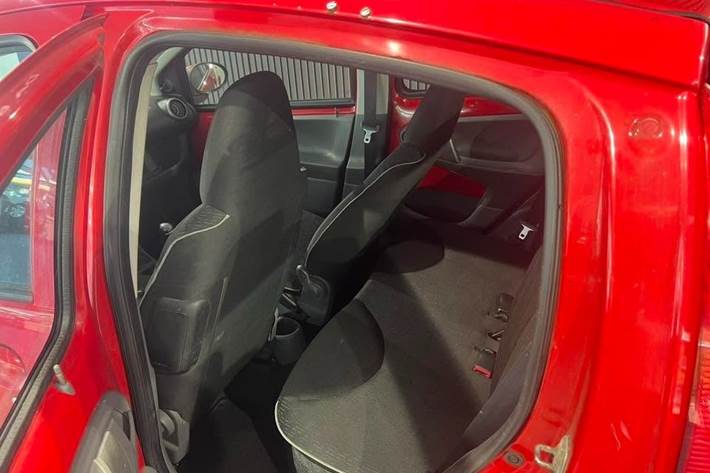 undefined Peugeot 107 fra 2011
