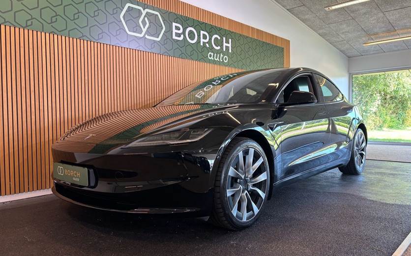 Tesla Model 3 Long Range AWD