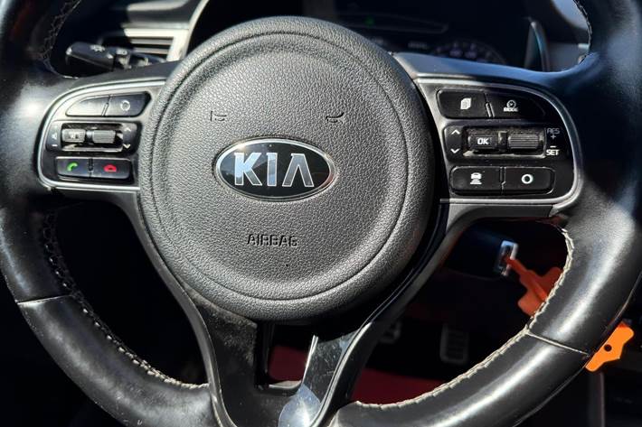 Blå Kia Niro fra 2019