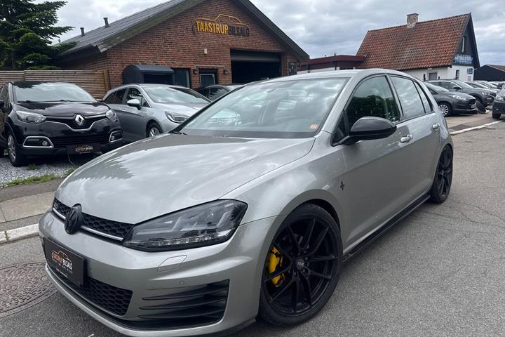 undefined VW Golf VII fra 2014 set udefra