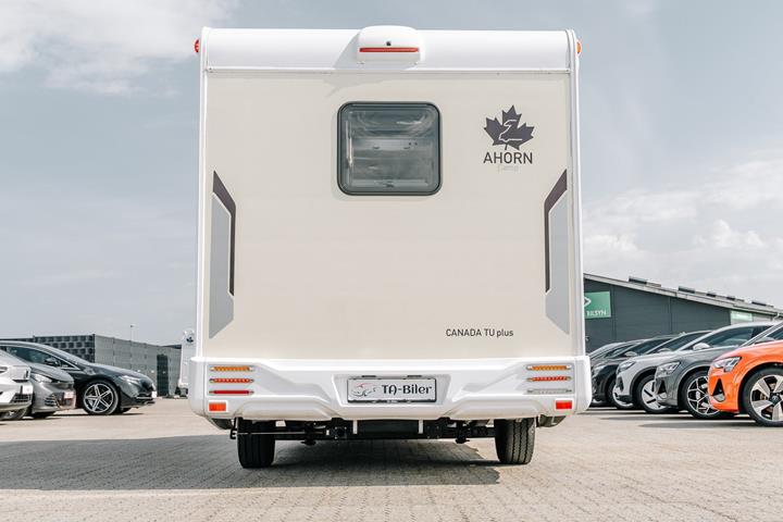 Beige Ahorn Canada TU fra 2023 set udefra
