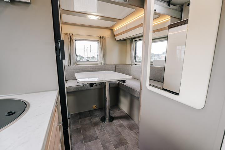Beige Ahorn Canada TU fra 2023