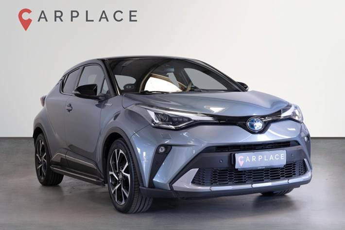 Blå Toyota C-HR fra 2020