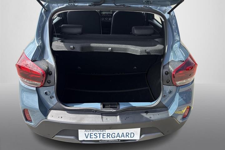 Blå Dacia Spring fra 2023