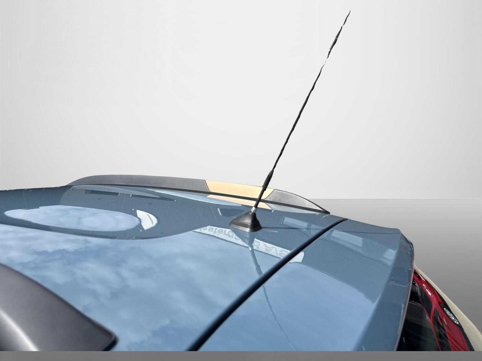 Blå Dacia Spring fra 2023