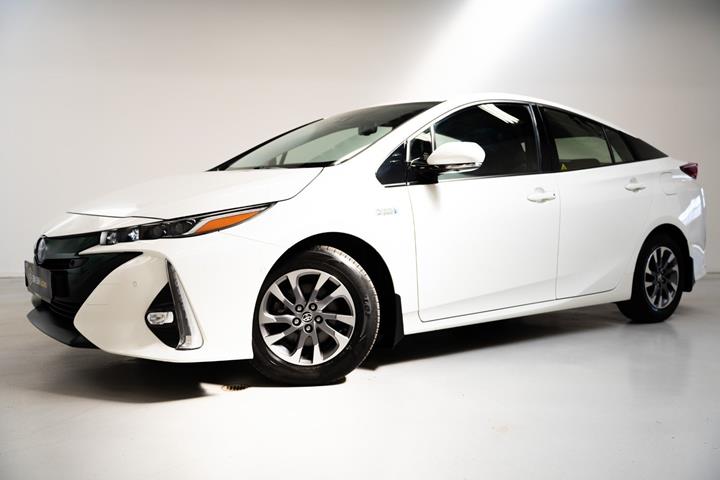 undefined Toyota Prius fra 2020