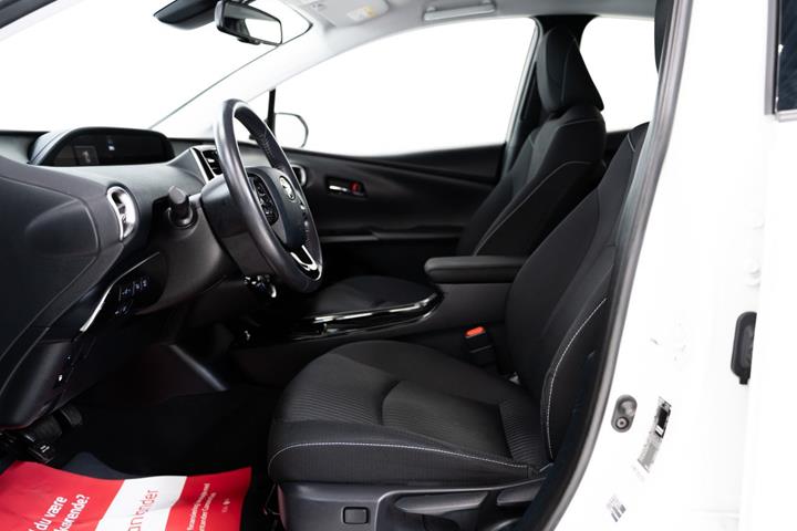 undefined Toyota Prius fra 2020