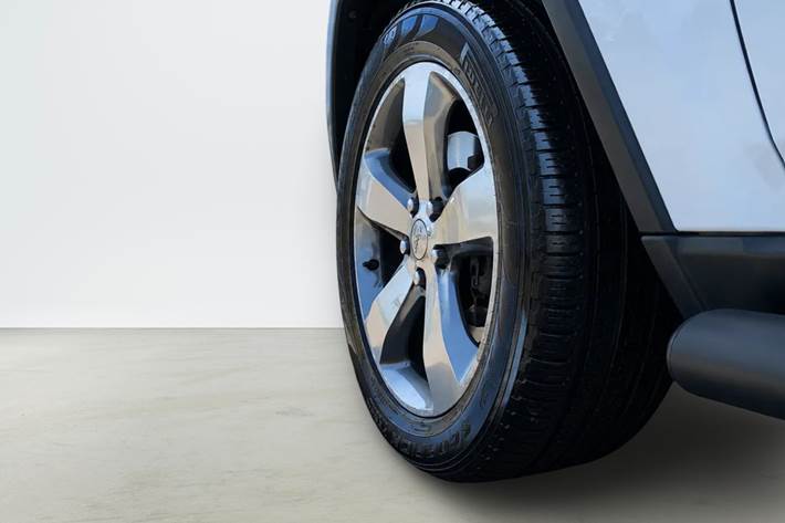 Hvid Jeep Grand Cherokee fra 2014