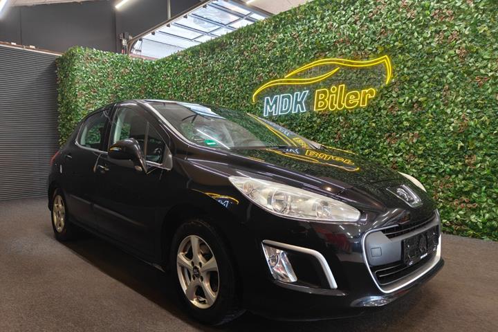 undefined Peugeot 308 fra 2010 set udefra