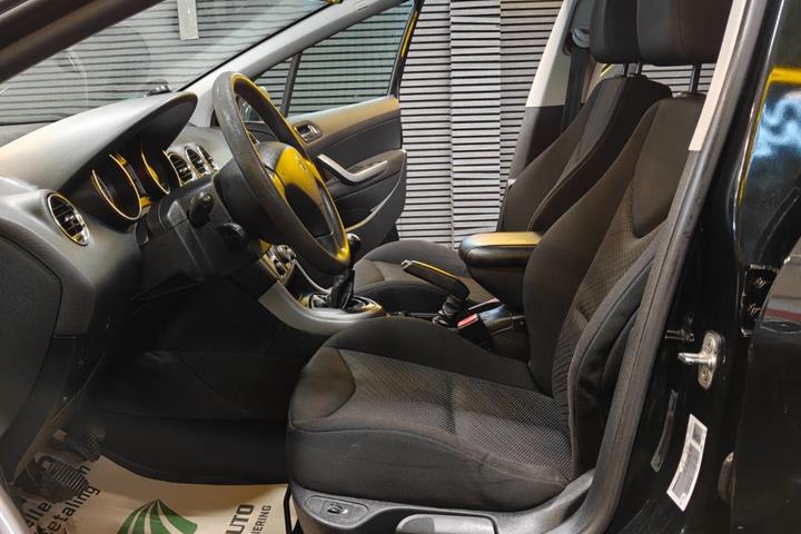 undefined Peugeot 308 fra 2010