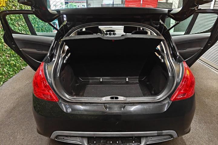 undefined Peugeot 308 fra 2010