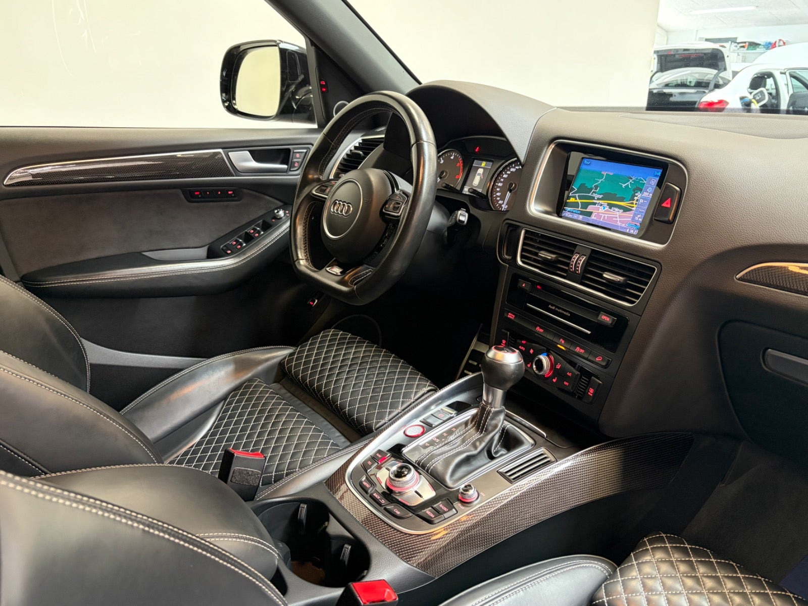 Sort Audi SQ5 fra 2016