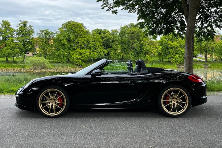 Sort Porsche Boxster S fra 2014