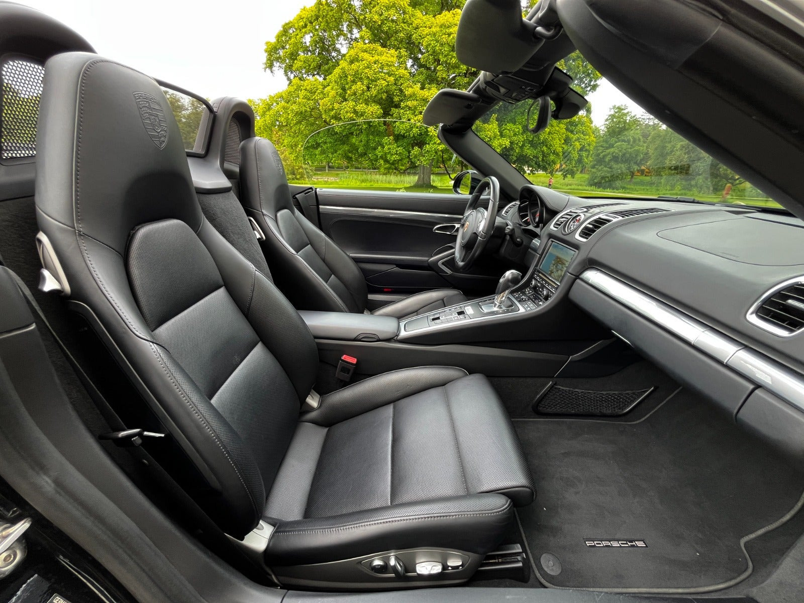 Sort Porsche Boxster S fra 2014