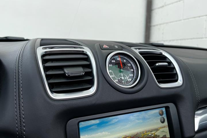 Sort Porsche Boxster S fra 2014