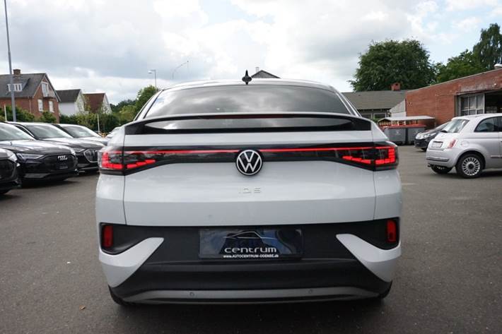 Hvid VW ID.5 fra 2023