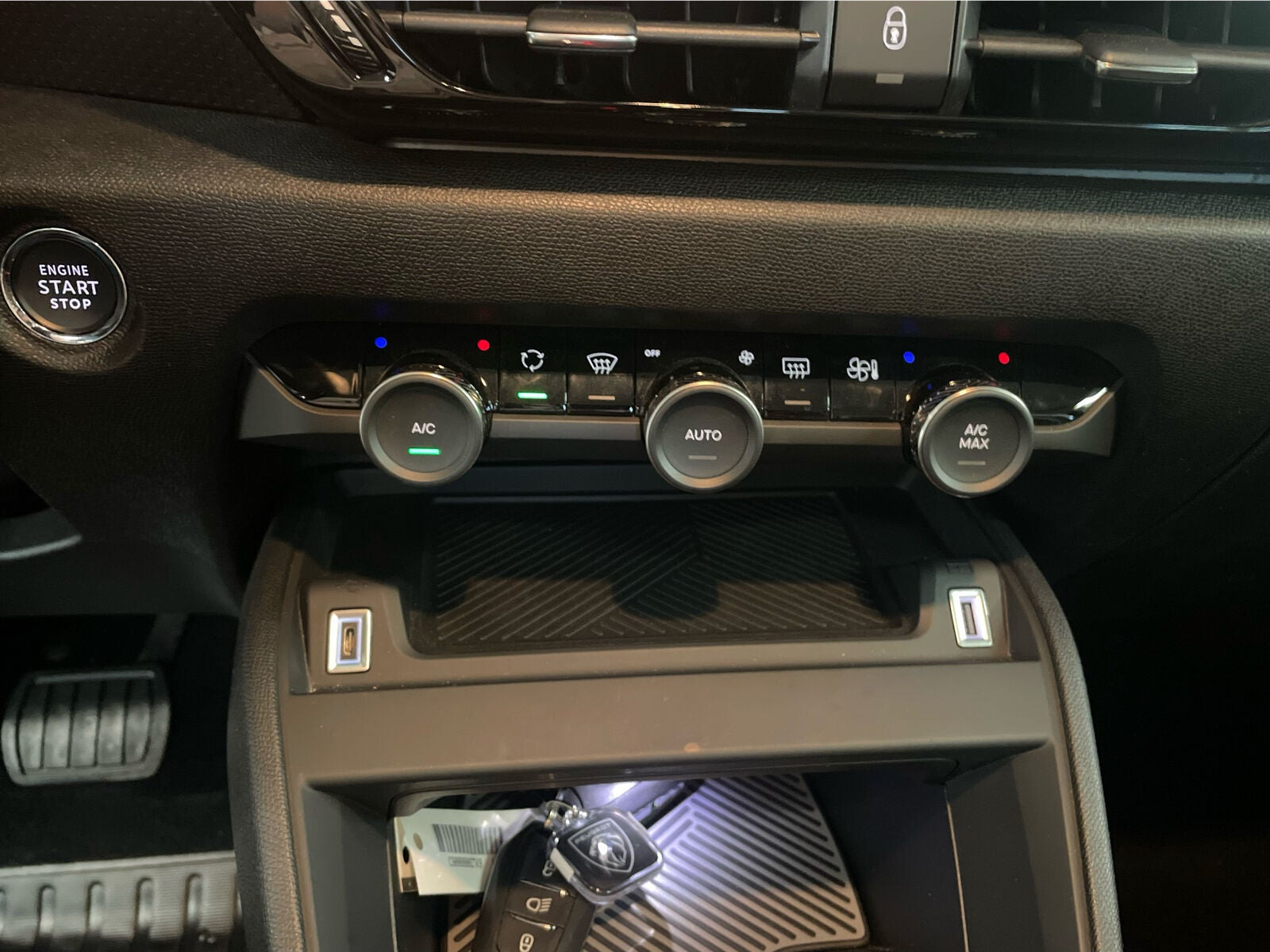 Blå Citroën ë-C4 fra 2025