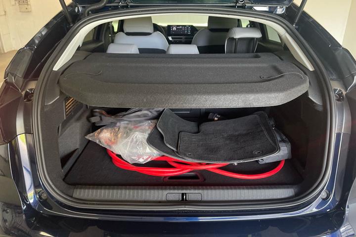 Blå Citroën ë-C4 fra 2025