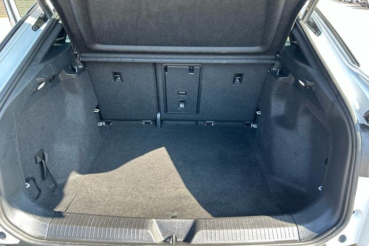 Hvid VW ID.5 fra 2023