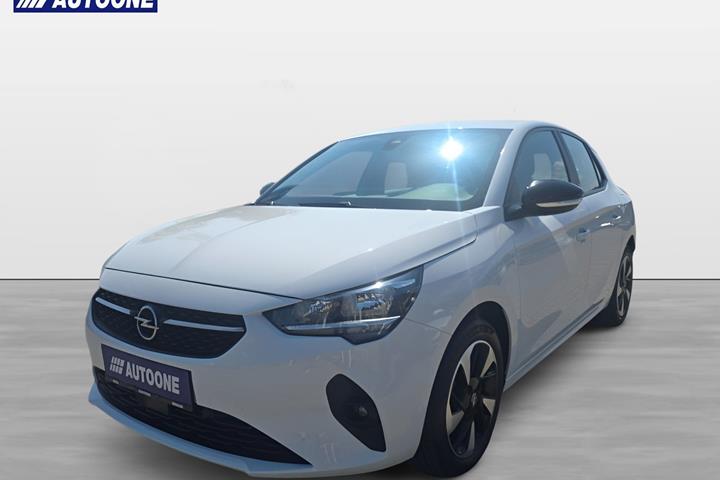 Hvid Opel Corsa-e fra 2021 set udefra