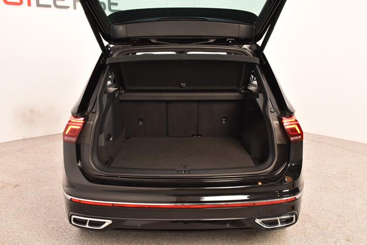 Sort VW Tiguan fra 2021