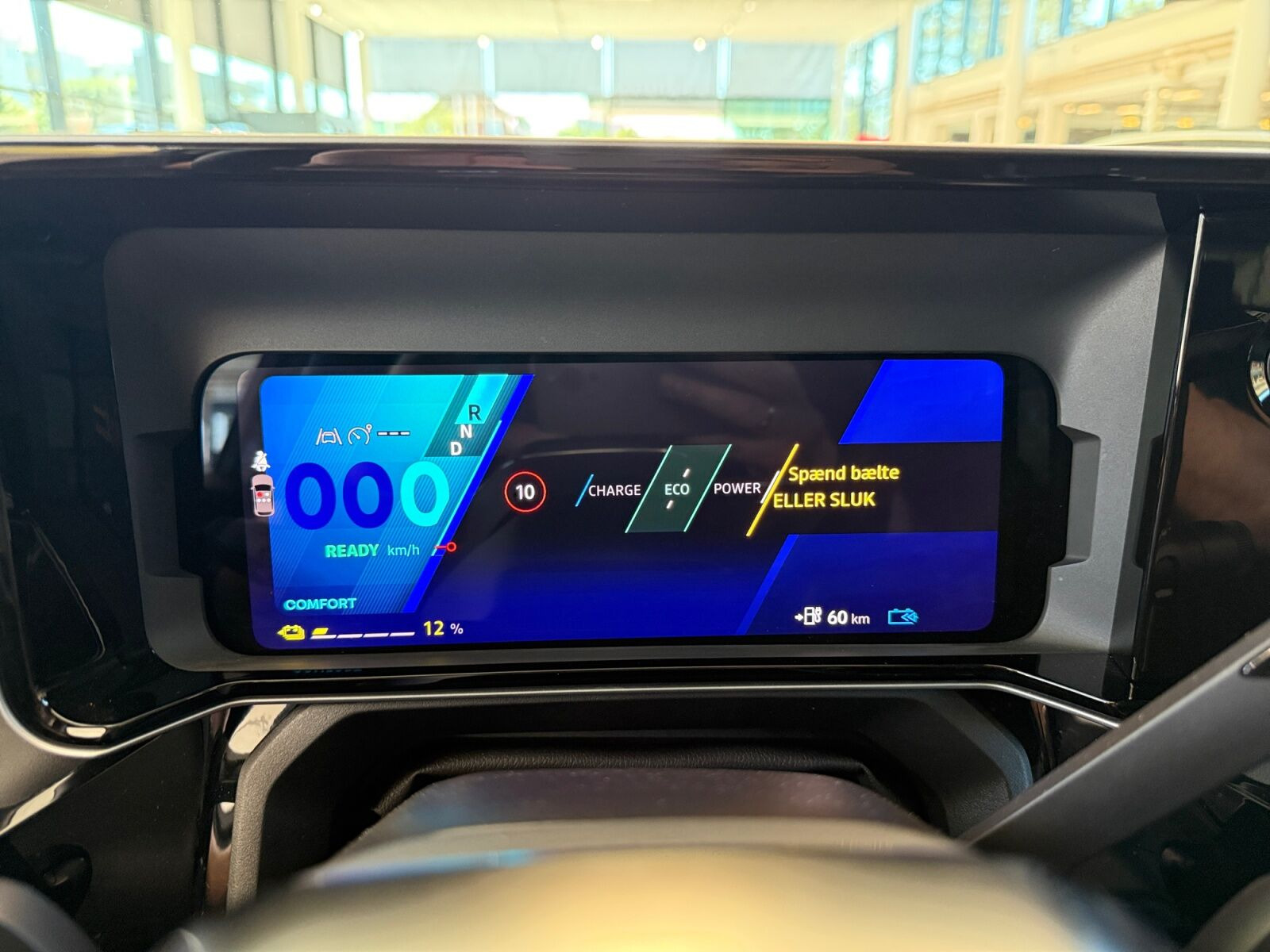 Grøn Renault 4 E-Tech fra 2025