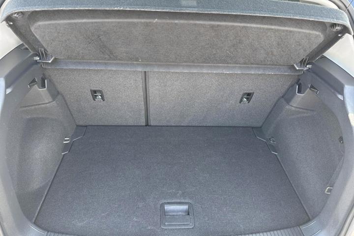 Sort VW T-Cross fra 2020