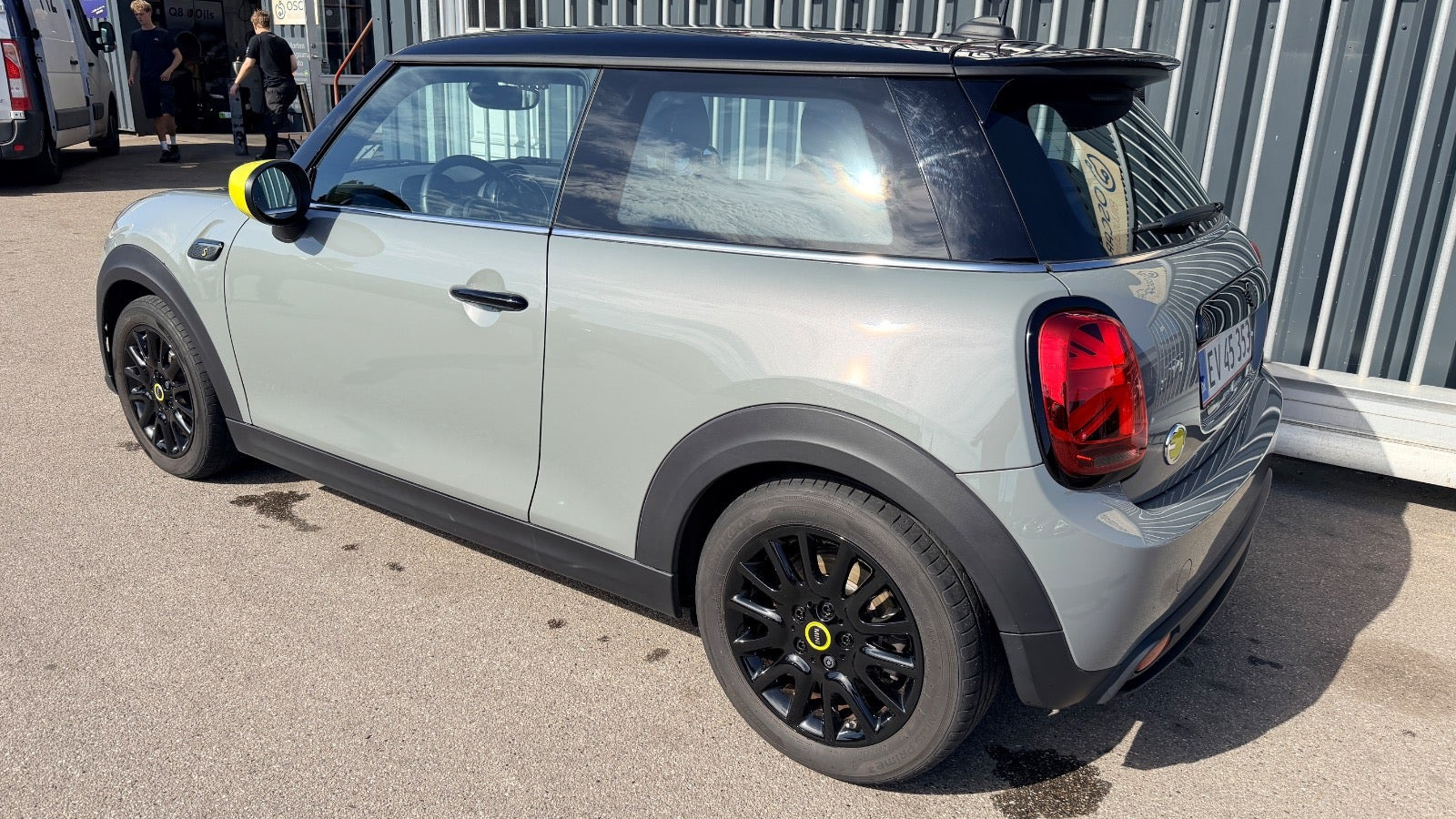 Grå Mini Cooper SE fra 2022