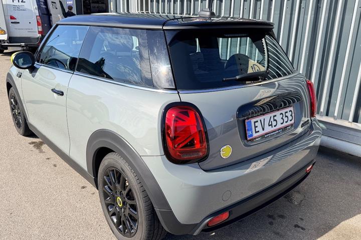 Grå Mini Cooper SE fra 2022