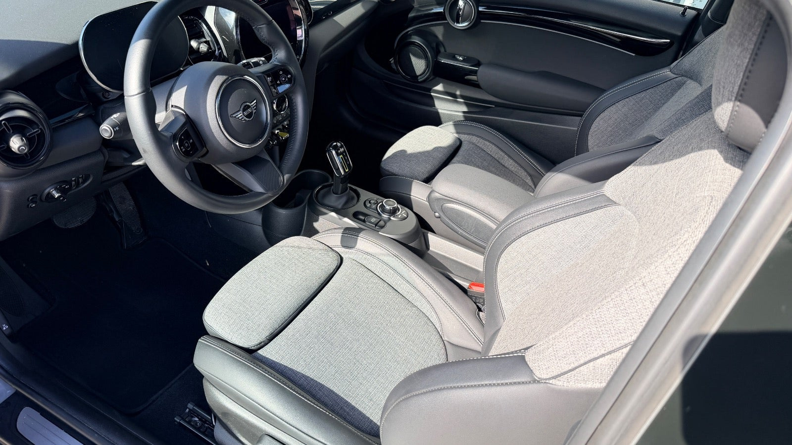 Grå Mini Cooper SE fra 2022