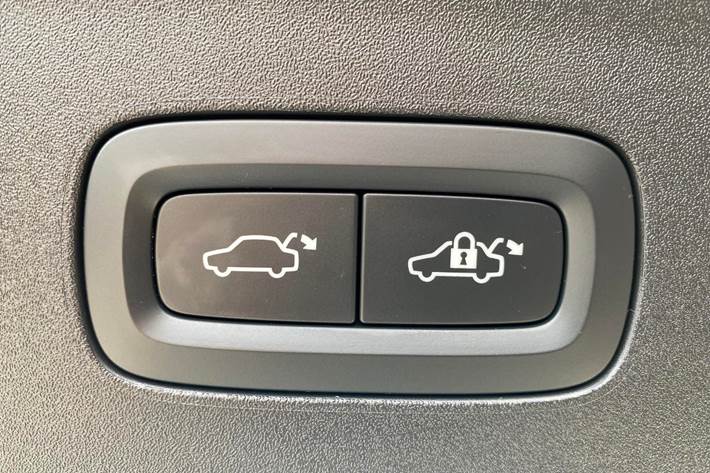 Hvid Polestar 2 fra 2023