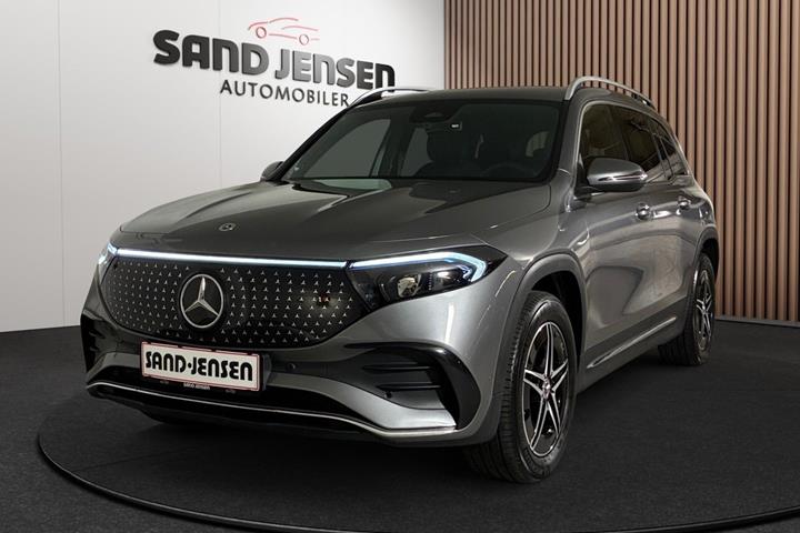 Grå Mercedes EQB250+ fra 2025 set udefra