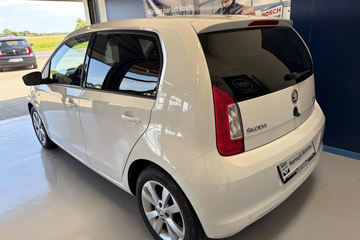 Hvid Skoda Citigo fra 2013