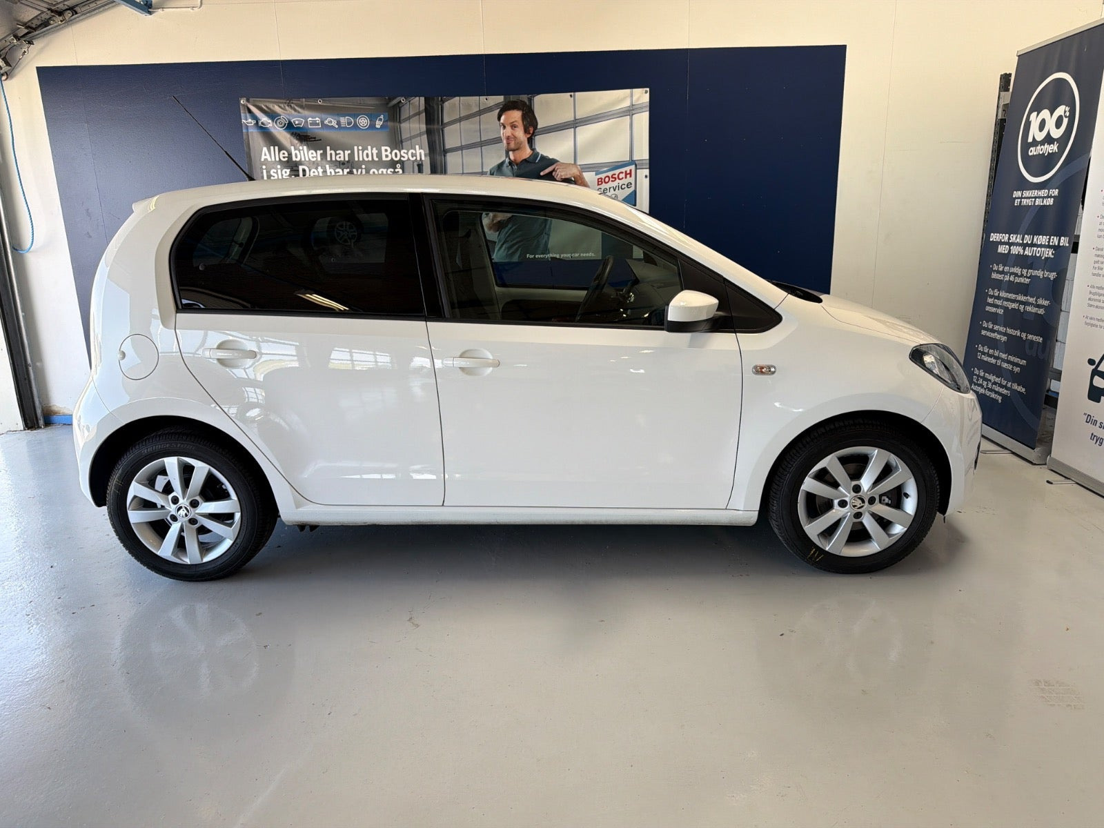 Hvid Skoda Citigo fra 2013