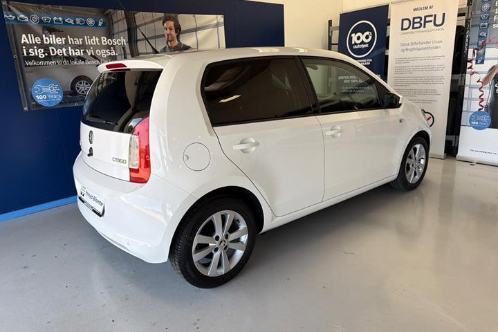 Hvid Skoda Citigo fra 2013