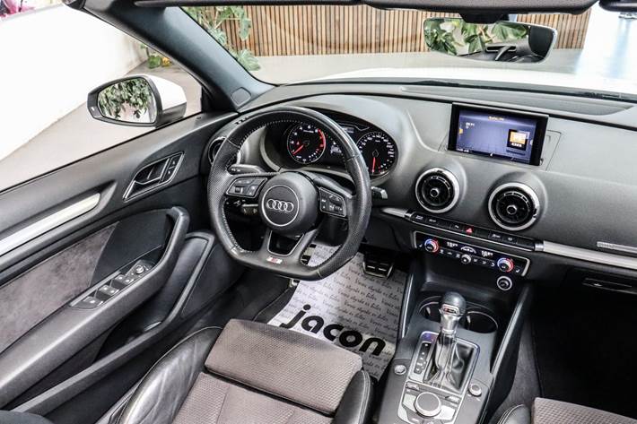 Hvid Audi A3 fra 2019