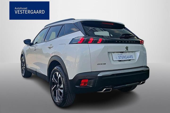 Hvid Peugeot 2008 fra 2023