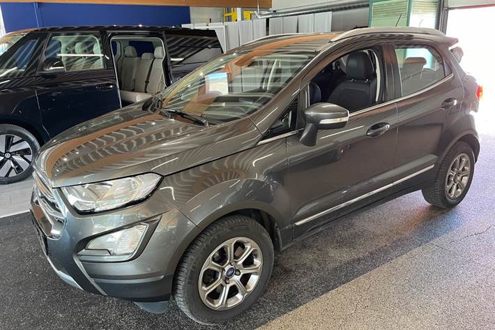Grå Ford EcoSport fra 2018
