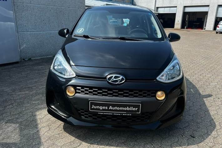Sort Hyundai i10 fra 2018