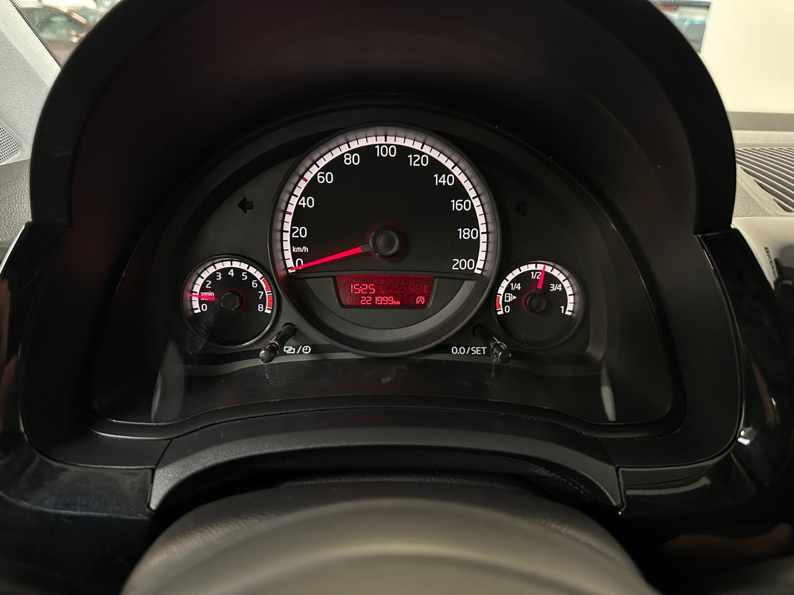 Blå VW UP! fra 2014